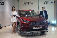 [포토]강인함 품은 도심형 SUV, 토요타 신형 라브4
