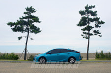 [시승]실연비 28㎞/ℓ 토요타 프리우스 프라임