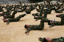 정신무장 용광로 중부청 새내기병영체험장을 가다