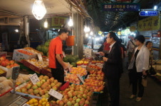 [서대전서]전통시장 활성화…한민시장 방문