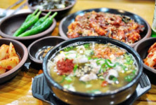 봄철 건강식, 단지네 굴콩나물국밥