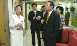 정형근 공단이사장, 건강검진기관 방문