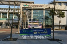 향기나는 남자들, 화장실 금연 스티커 부착 활동