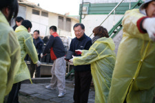 해성약품, 송년회 대신 이웃에 연탄 지원