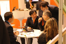 덴티스 “상반기 해외영업실적 펄펄 날았다”