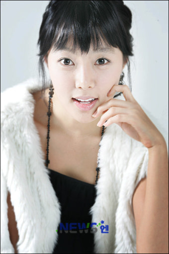 샤크라 출신 이은 열애 중 ‘미니홈피는 사랑 열풍’