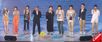 [포토엔]대한민국 60주년 경축음악회, 한마음으로~