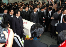 [포토엔]故안재환 성남화장터로 운구