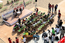 [포토엔]영화 ‘퀸즈 오브 랑카수카’ 해변가의 특별한 만남