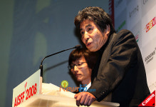 [포토엔]오구리 코헤이 심사위원장, 특별상 시상할게요