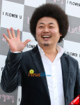 [포토엔]윤택, ‘이현우, 13살 어린신부 부러워~’
