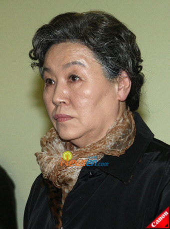 [포토엔]반효정, 故 김흥기 안타까운 마음으로