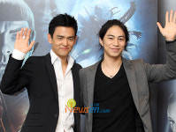 [포토엔]존 조, 영화배우인 사촌동생과 함께~