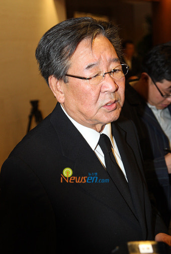 [포토엔]슬픔에 잠긴 최불암
