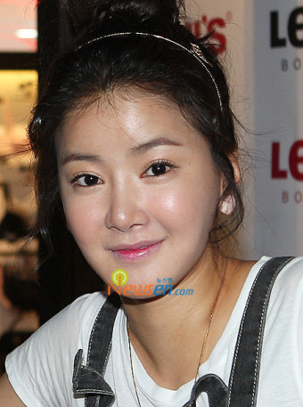 이시영, 틱톡 콘텐츠에 함께 출연 중인 안경남 오해 해명 전 남편이 아닌 제작사 동료