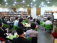 ‘북캉스족’ 모여라! 독서캠프 열려…책읽고 토론하며 자기계발 ‘톡톡’