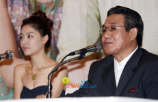 [포토엔]정한용, 영화 ‘서서 자는 나무’ 기대하셔도 좋아요~