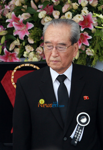 故 김대중 빈소 찾은 北 김기남 비서, 생전 어떤 인연?