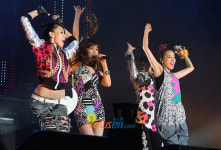 [포토엔]‘파이어’ 투애니원, 파워풀한 무대