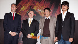 [포토엔]폰 리메이크, 할리우드 흥행 위해 뭉쳤다