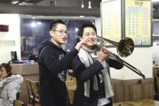 노유민, NRG 前멤버 문성훈과 4년만에 예능 동반나들이 ‘우정과시’