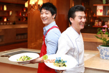 [포토엔]알렉스, 김순기 요리사와 함께 파스타 만들기 도전