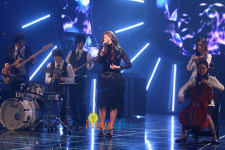 [포토엔]럼블피쉬 최진이, 감미로운 목소리 오케스트라 반주와 환상조화