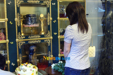 [포토엔]故 장진영 돌아온 첫 생일, 추모하는 팬