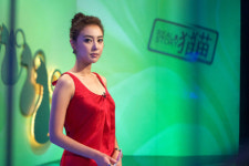 이솔지 아나, 호란 배턴받아 ‘리얼스토리 묘’ MC발탁