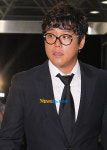 [포토엔]원투 송호범 ‘깊은 슬픔에 잠겨...’