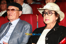 [포토엔]김수용 감독-대배우 최은희, ‘영화계 거물들 등장’