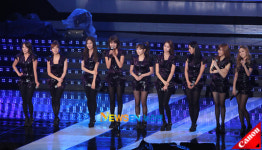 [포토엔]일본진출 소녀시대 ‘여러분의 사랑 있어 더욱 힘이 나요’