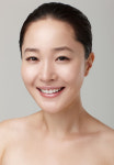 엄지원, 반짝반짝 빛나는 피부+청초한 미소=톱여배우답네 [포토엔]