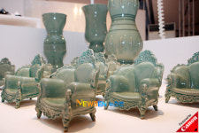 [포토엔]외국인이 먼저 알아보는 청자로 만든 용상들 ‘찰칵’