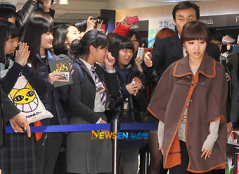 미쓰에이 출신 민, 미국 뉴욕에서 예비 신랑의 로맨틱한 프러포즈 받아 결혼 준비 중