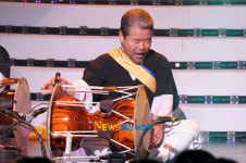 [포토엔]김덕수, 흥겨운 사물놀이패 ‘얼쑤~’