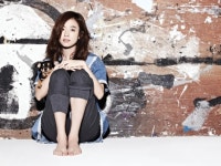 한효주 애완견 둥이와 동반 화보촬영[포토엔]