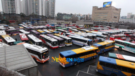 [포토엔]고속버스 미로?‘귀성길 행렬’
