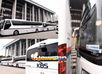 [포토엔]KBS 새노조 파업 막는 버스 ‘틈새가 없네’