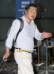 [포토엔]칸에서 돌아온 홍상수 감독 ‘다른나라에서 왔어요’