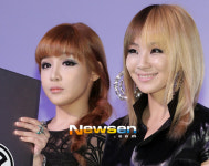 [포토엔]투애니원 박봄-씨엘 ‘아이라인 최강자는?’