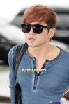 [포토엔]신화 이민우 ‘선글라스 하나로 남성적 매력 발산’ (공항패션)