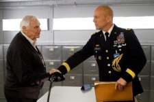 보그나인 별세, 美 원로배우 향년 95세 ‘아카데미 남우주연상 수상자’