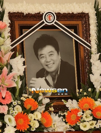 [포토엔]최헌 별세 ‘오동잎이 떨어지다’