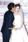 [포토엔]이승윤, 사랑하는 신부 볼에 뽀뽀~