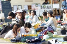 [포토엔]여유 즐기는 시민들(쌈지사운드페스티벌)