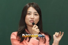 [포토엔]박하선 스쿨어택 ‘하이킥 박선생님 생각이~’