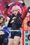 [포토엔]소녀시대 써니 ‘파격적인 헤어스타일 눈길’ (소녀시대 엠카)
