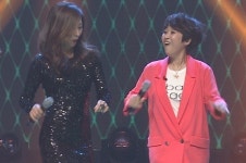 이미숙 딱붙는 블랙드레스 드러난 S라인 ‘50대 맞아?’