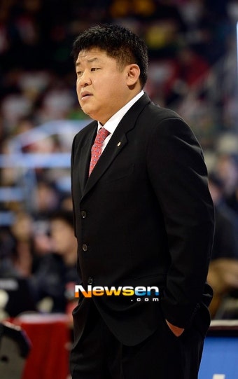 강동희 구속 영장 ‘프로농구 승부조작 혐의’ 현역 감독 첫구속